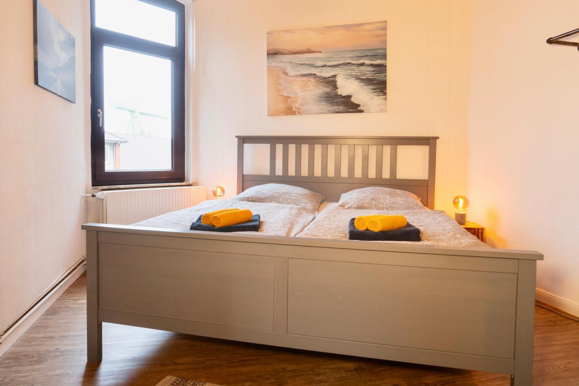 Das Blaue Tuerchen - Wohnung Mit Beamer Und Kicker Bremerhaven Esterno foto