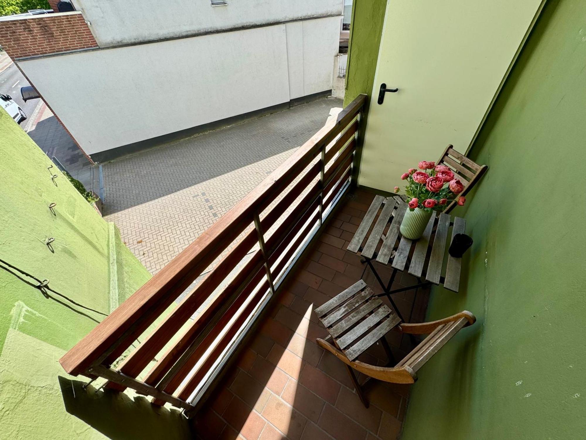Das Blaue Tuerchen - Wohnung Mit Beamer Und Kicker Bremerhaven Esterno foto